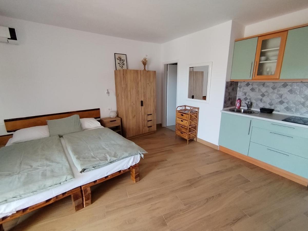 Stonewood Dalmacija Apartment Primosten Ngoại thất bức ảnh