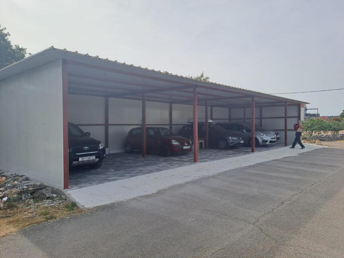 Stonewood Dalmacija Apartment Primosten Ngoại thất bức ảnh